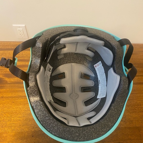 Women’s Roller Skates - Pink and Black and Helmet - Picture 5 of 5